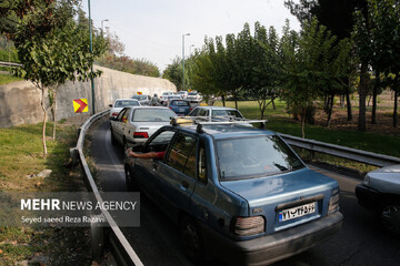 ترافیک شدید در آزادراه تهران - کرج | آخرین وضعیت ترافیکی پنجشنبه ۱۷ فروردین ۱۴۰۲