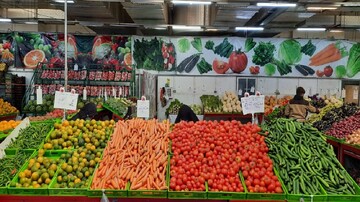 کاهش قیمت میوه در بازار+ جدول