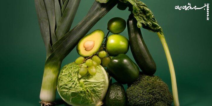 تاثیر مصرف سبزیجات برگ دار و آجیل بر مغز