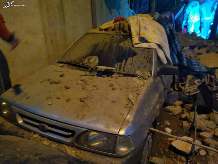 مصدومیت ۷ نفر درپی انفجار وحشتناک خانه قدیمی در خیابان فلاح تهران + فیلم