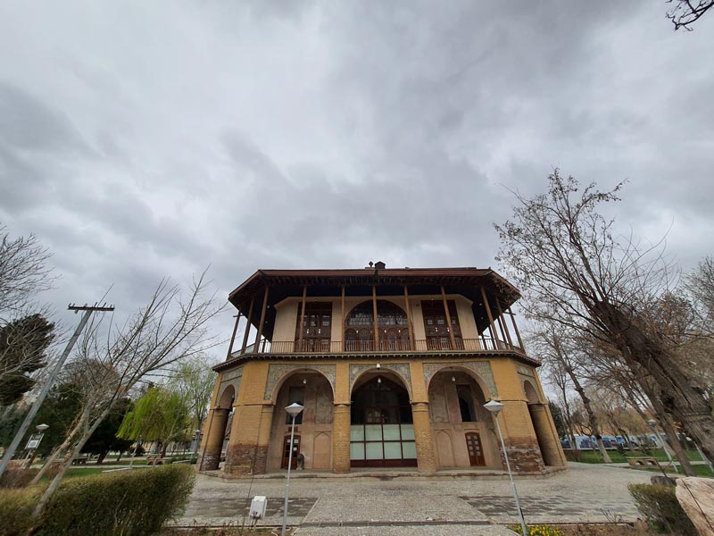 بازدید از موزه خوشنویسی کاخ چهلستون قزوین را از دست ندهید!