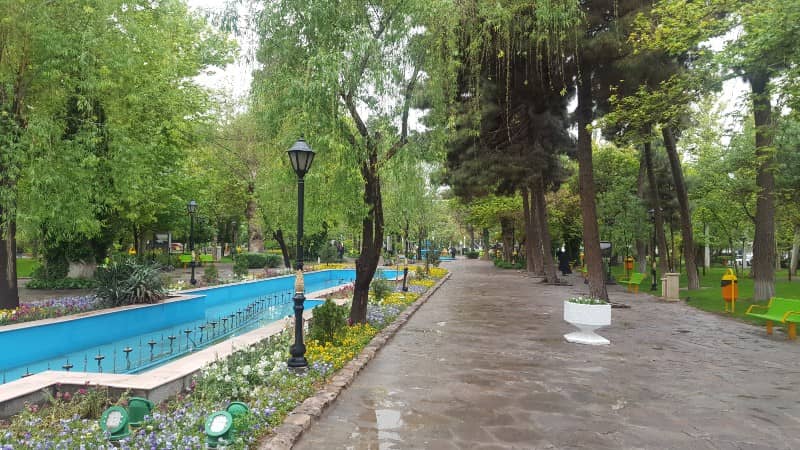بهترین زمان بازدید از باغ ملی مشهد