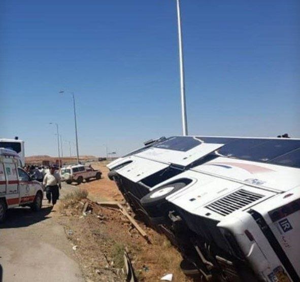 واژگونی اتوبوس در قزوین ۲۷ کشته و مصدوم به جای گذاشت