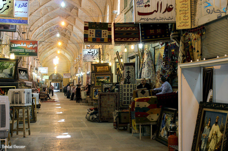 بازار وکیل شیراز چی دارد؟