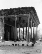 چرا به کاخ چهلستون اصفهان چهلستون میگویند؟