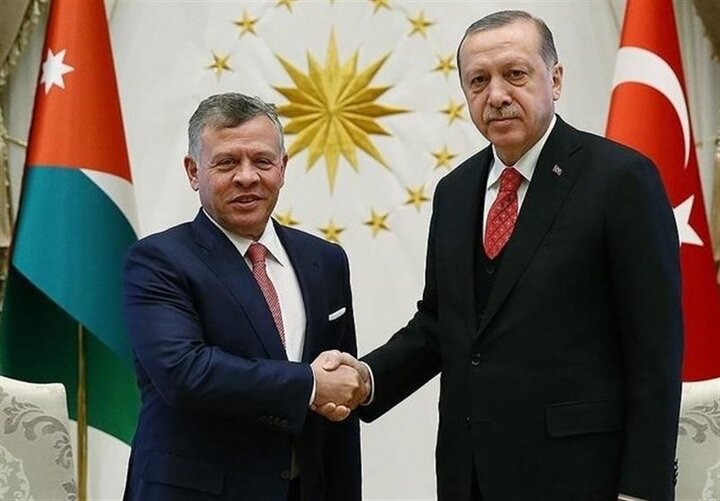 وزرای خارجه ترکیه و اردن درباره سوریه تلفنی گفت و گو کردند