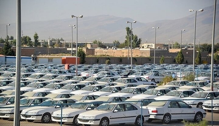 کاهش شدید قیمت خودرو در بازار / قیمت محصولات ایران خودرو امروز سه‌شنبه ۱۲ اردیبهشت ۱۴۰۲