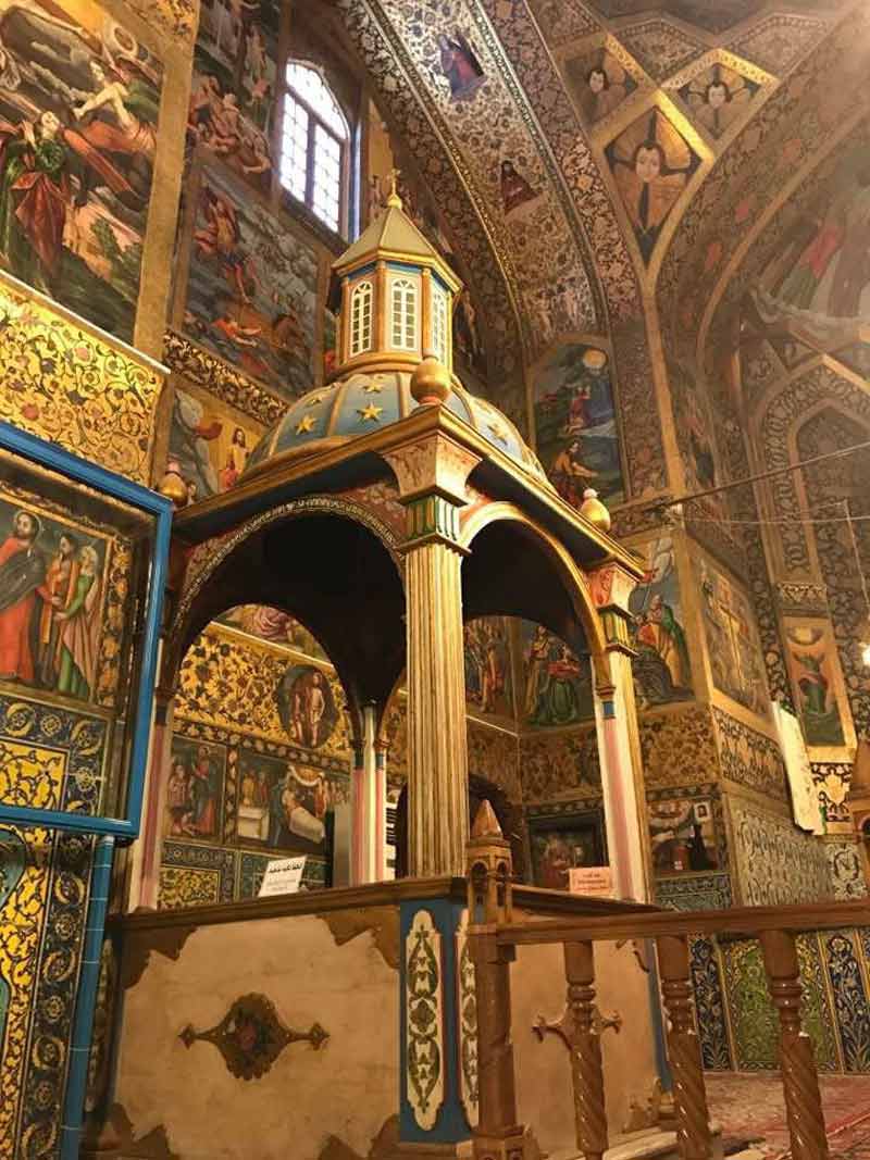 معماری جذاب‌تر کلیسای وانک اصفهان که باید دید!
