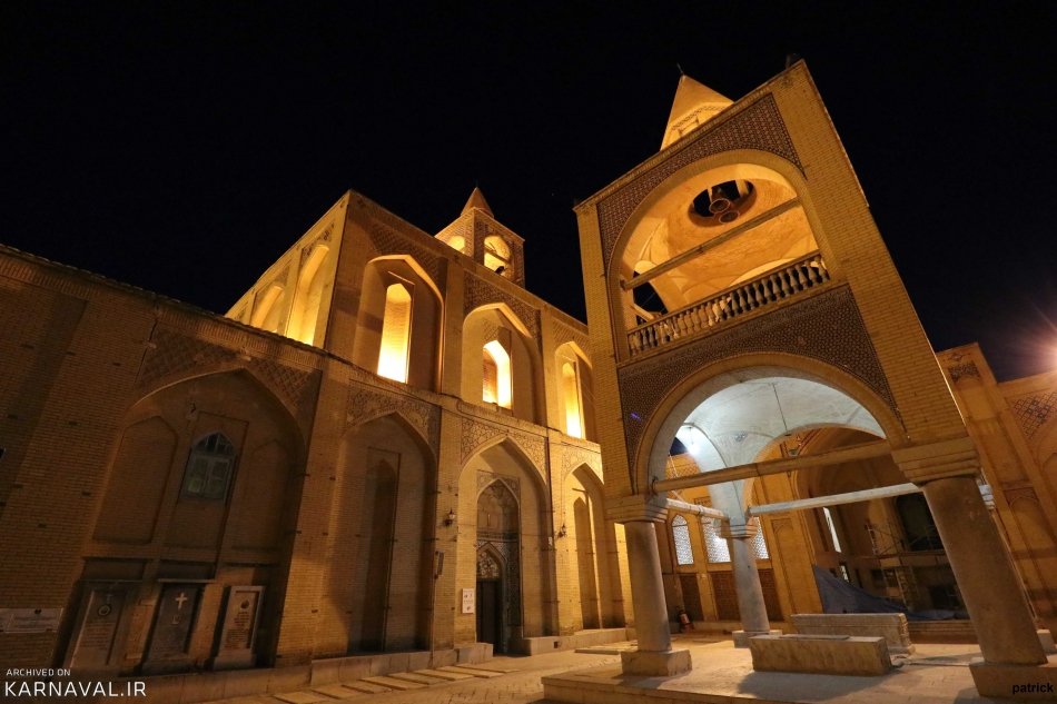قدمت کلیسای وانک اصفهان چقدر است؟