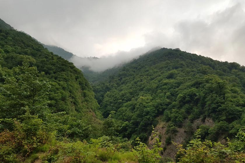 آبشار تماشایی آب پری کجا قرار دارد؟