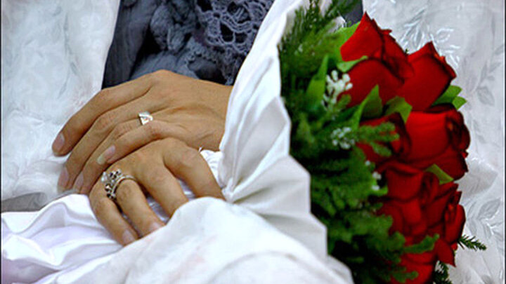 اقدام عجیب این عروس ایرانی جهانی شد! | مشهورترین عروس جهان! + عکس