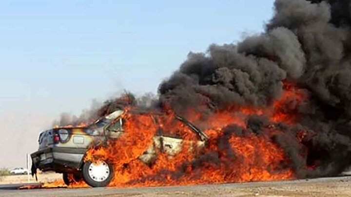 آتش سوزی وحشتناک ماشین در اتوبان پاسداران تبریز + فیلم