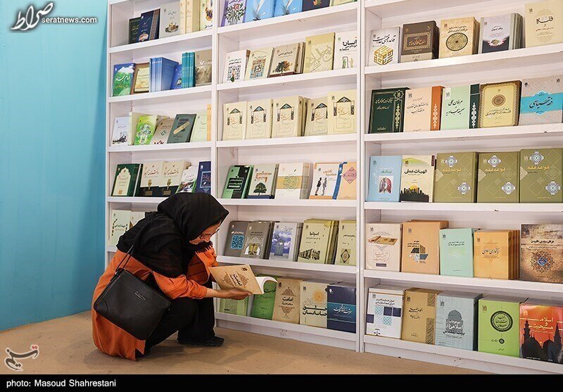 گزارش تصویری از سی‌ و چهارمین نمایشگاه کتاب تهران