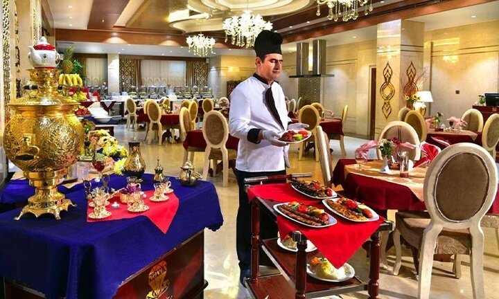 تعطیلی ۲۵۵ رستوران در مشهد/  ۵۵ درصد رستوران‌های تهران رو به ورشکستگی هستند