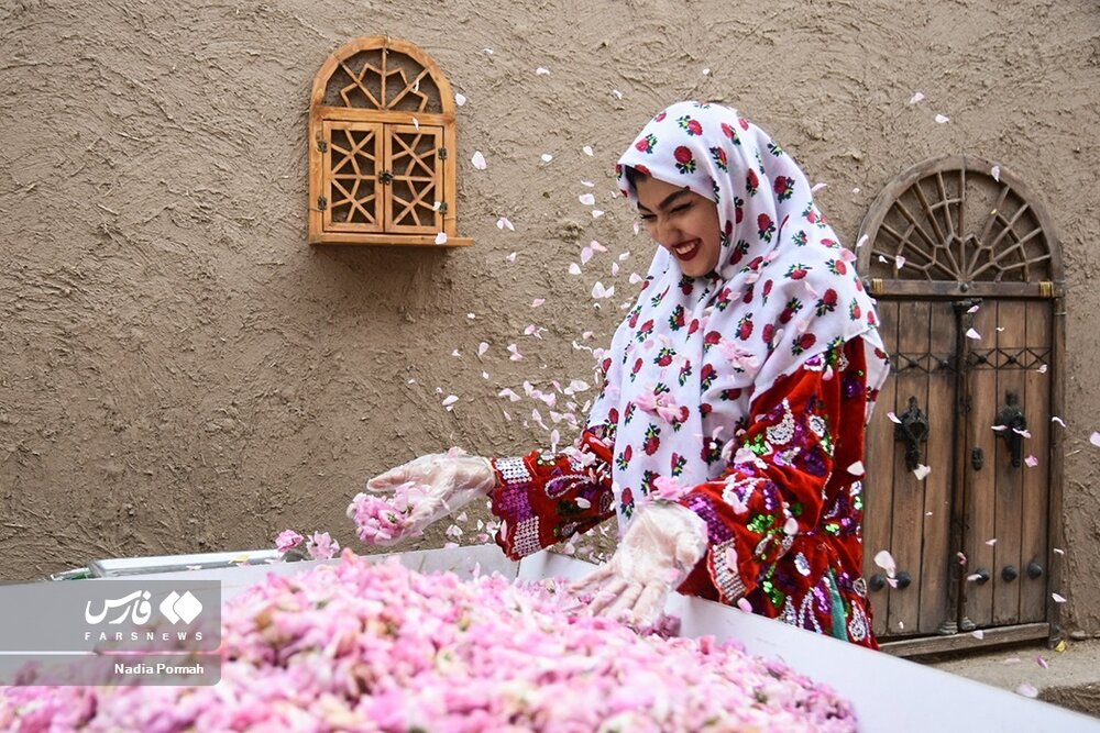 تصاویر: نوزدهمین جشنواره گل و گلاب تهران