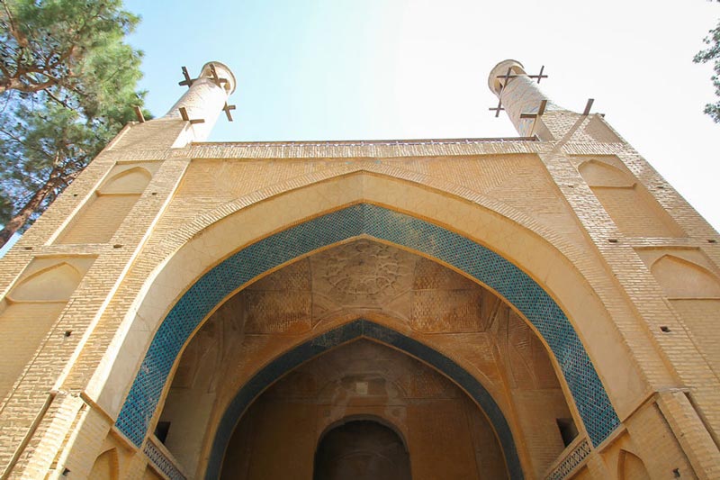 منارجنبان در کجای اصفهان قرار دارد؟