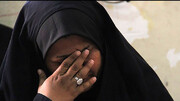 تصاویر غم انگیز از فروش زن توسط داعشی ها در بازار برده‌فروش‌ها! + فیلم