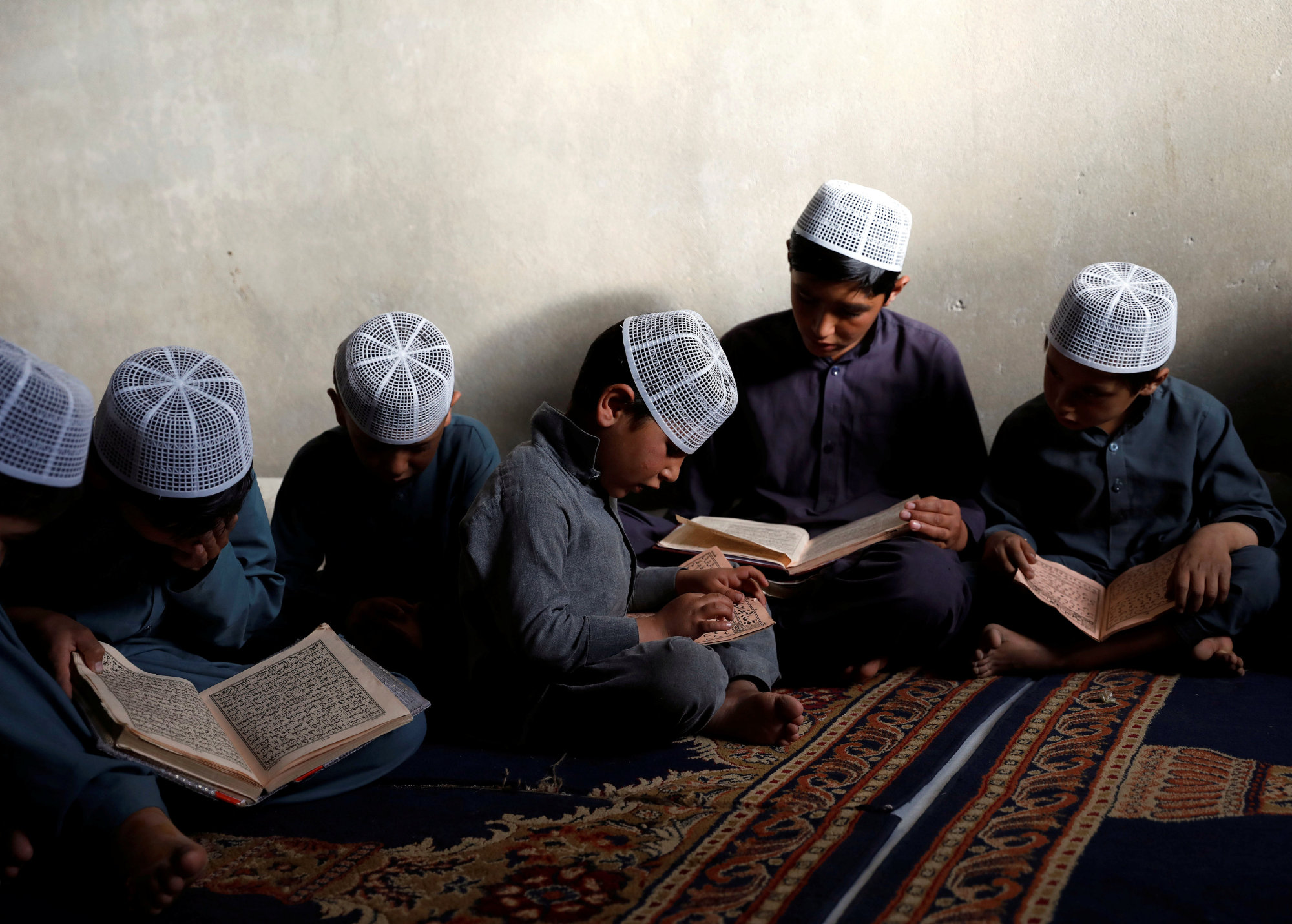 آموزش ریاضی با گلوله؛ مدارس افغانستان چطور تبدیل به ماشین تولید تروریسم طالبان شدند؟