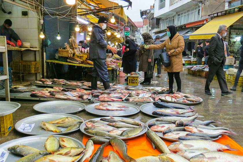 بازار بزرگ رشت کجاست؟