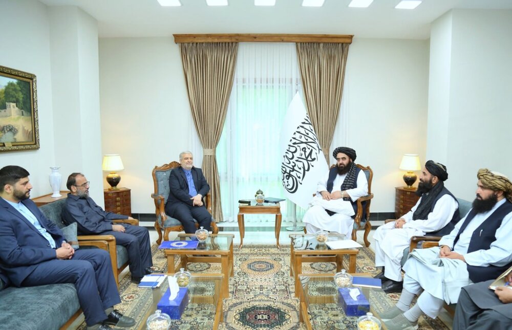 دیدار سفیر ایران در کابل با وزیر خارجه طالبان