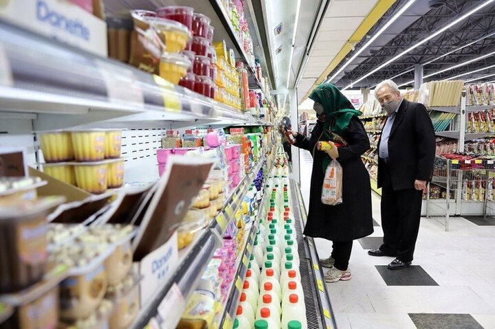 تورم شدید خردادماه در راه است | هشدار شدید اقتصاددانان درباره تورم بی‌سابقه ۷۸ ساله اخیر در ایران