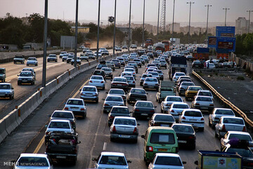 ترافیک سنگین در جاده های منتهی به قزوین