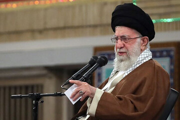 رهبر انقلاب: هرکس منافع ملی را دوست دارد برای ترویج ایمان و امید تلاش کند | دشمن توپخانه خود را علیه انتخابات روشن کرده است
