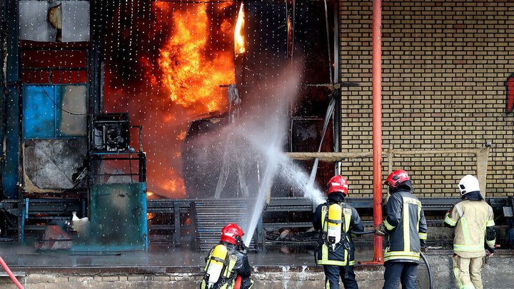 آتش سوزی وحشتناک در دانشگاه /  سوختن ۱۳ دانشجوی دختر + عکس