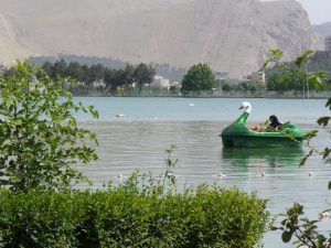 کیو؛ درخشانترین دریاچه لرستان