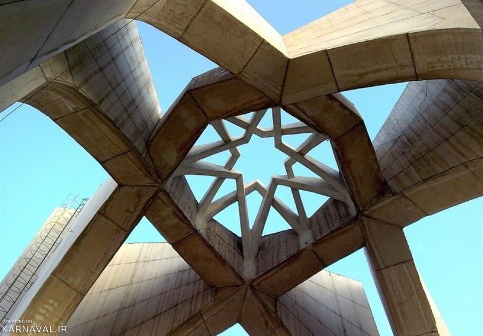 معروفترین افراد دفن شده در مقبره الشعرای تبریز