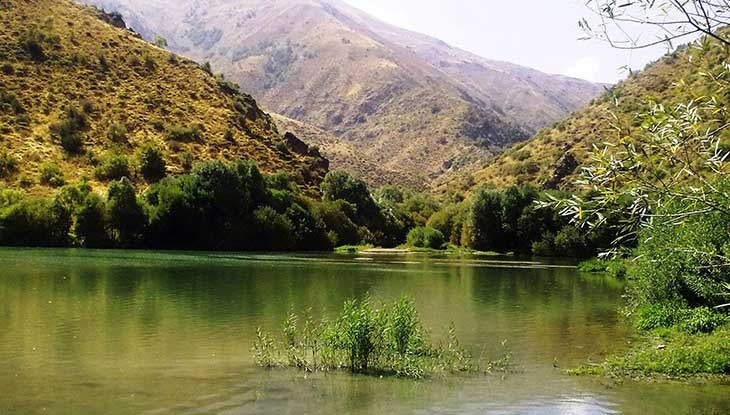 دریاچه کوهستانی و بیهمتای مارمیشو