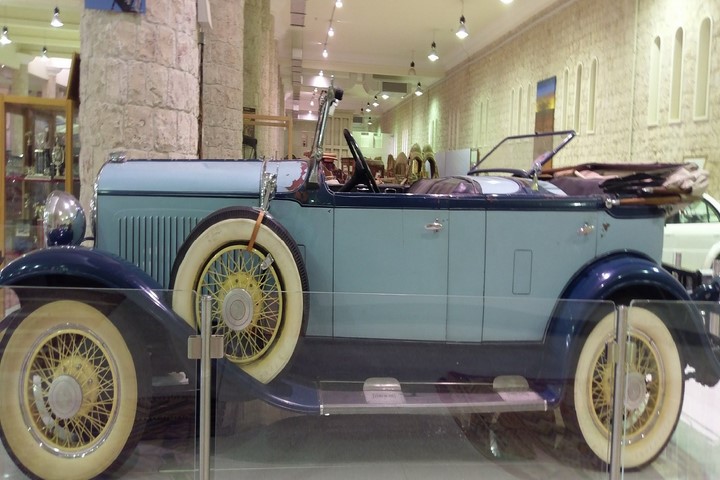 بازدید از خاص‌ترین خودروهای تاریخی در ایران