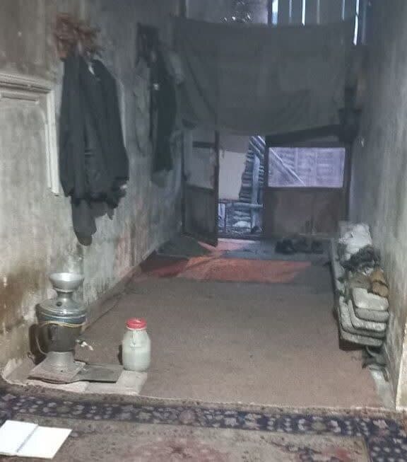 اینجا «فقر» هم اشک میریزد/ رضا و طاووس سه روز به برادر فوت شدهشان «لقمه» میدادند