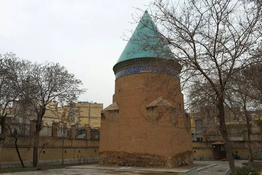 عمارت جالب سردار مفخم قزوین