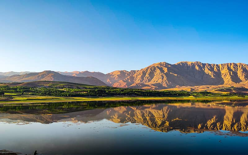 مناظر تماشایی تالاب چغاخور