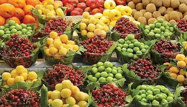  عربستان و عمان به دنبال خرید میوه از ایران/  قیمت میوه ۵۰ درصد ارزان شد