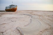 تصاویری غم انگیز از وضعیت دریاچه ارومیه / فیلم