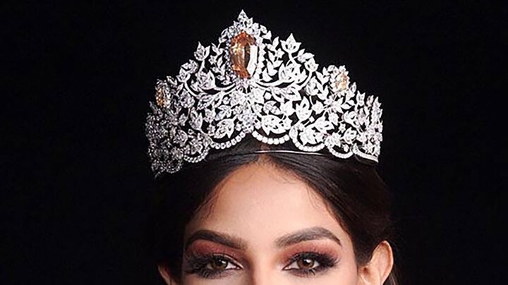 انتخاب بانوی ممنوعه التصویر ایرانی به عنوان زیباترین ملکه جهان! + عکس های دیده نشده