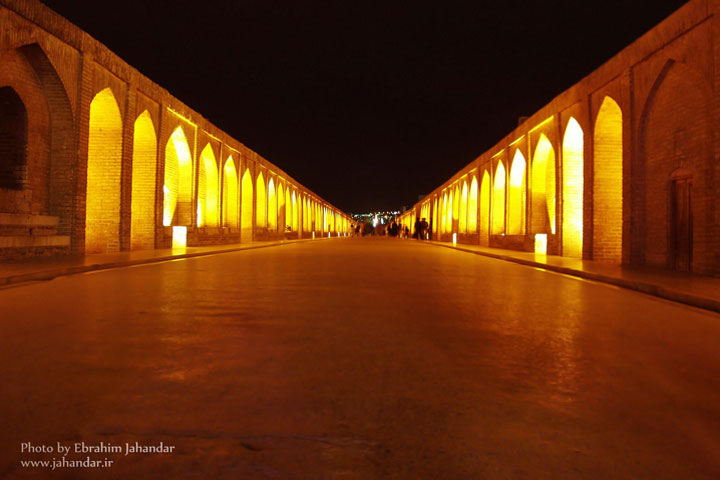 پل تماشایی اصفهان