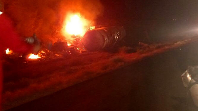 تصادف شاخ به شاخ دو کامیون حمل گاز در جاده بندرلنگه - پارسیان + عکس 
