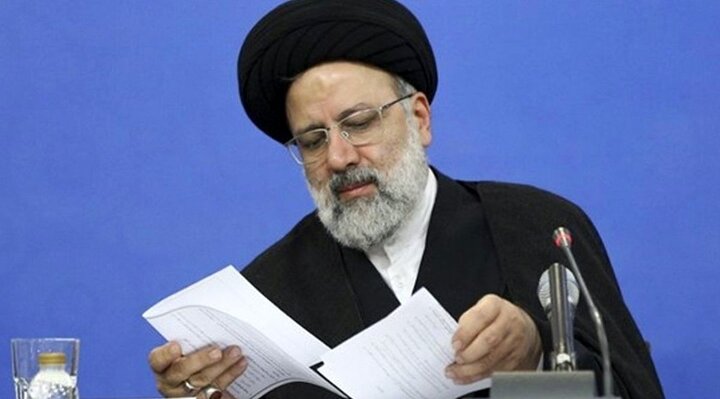 بد خط‌ ترین و خوش خط ترین رئیس جمهور ایران کیست؟ + امضا تمامی رییس جمهورهای ایران / عکس