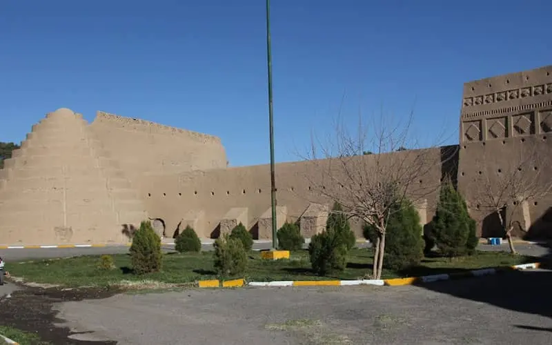 دیدنیترین یخدان ایران