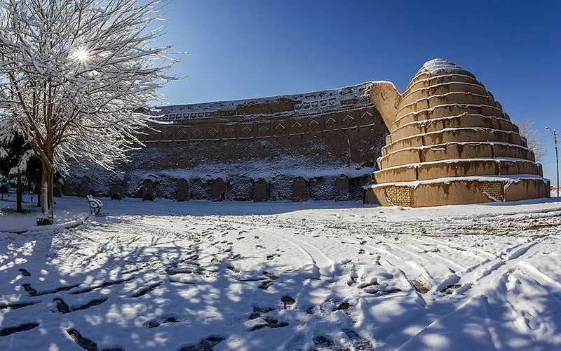 دیدنیترین یخدان ایران