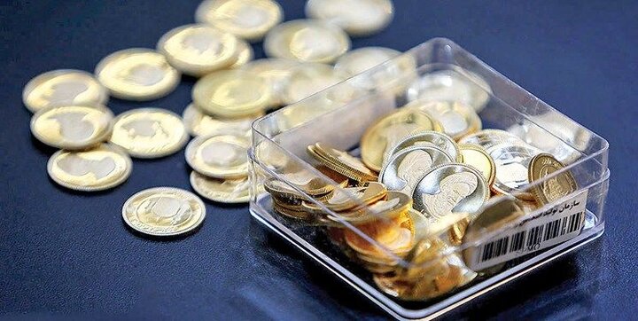 کاهش شدید قیمت سکه و طلا | تلاش مردم برای فروش دلارهای خود
