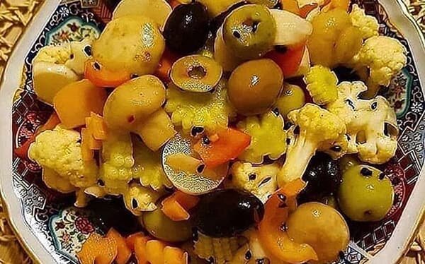 طرز تهیه بهترین ترشی‌های تابستانه