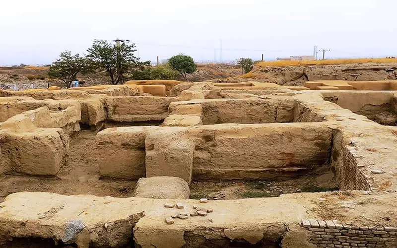 تپهای افسانهای در نقده 1 تپهای افسانهای در نقده