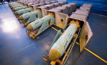 موشک‌های ایرانی بر روی قایق‌های تندروی ونزوئلا + عکس