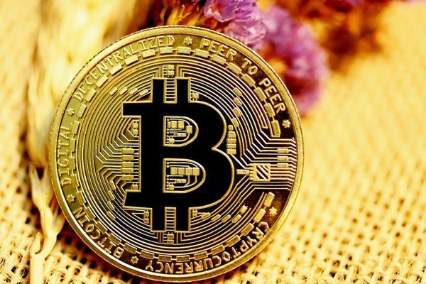 آیا بیت کوین به 100 هزار دلار میرسد؟