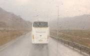 جاری شدن سیل درپی بارش عجیب باران تابستانی در جلفا + فیلم