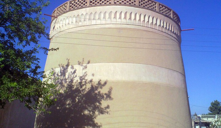 مشهورترین برج کبوتر خانه ایران / برج‌ کبوترخانه میبد؛ بنایی جالب توجه